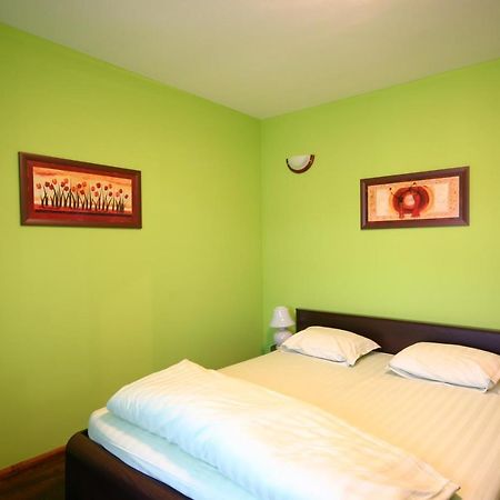Private 4Br-2Ba Guest House Dryanovo With Pool And Free Parking Ngoại thất bức ảnh