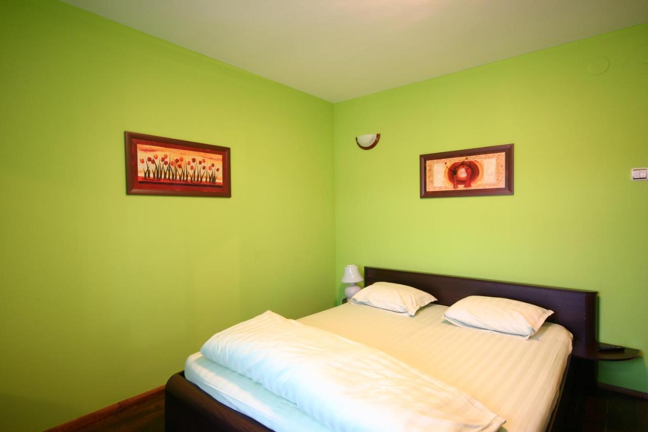 Private 4Br-2Ba Guest House Dryanovo With Pool And Free Parking Ngoại thất bức ảnh